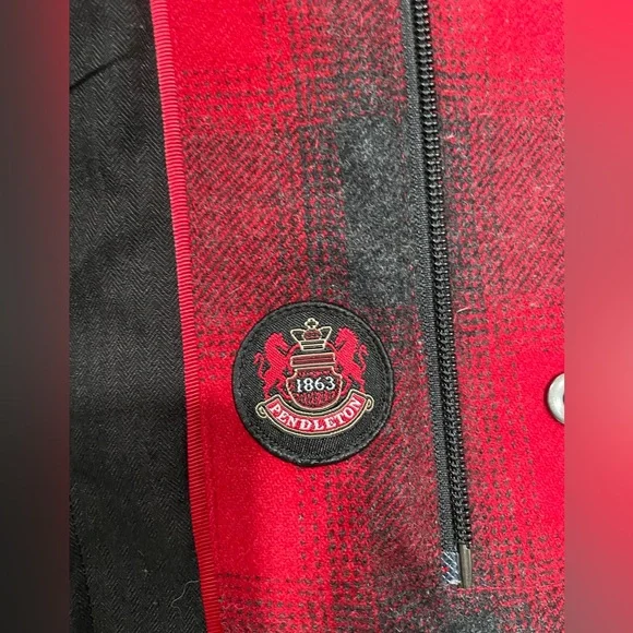 Pendleton Longmont Wool Blend Insulated / Lined Shirt Jacket Red Ombre Sz M